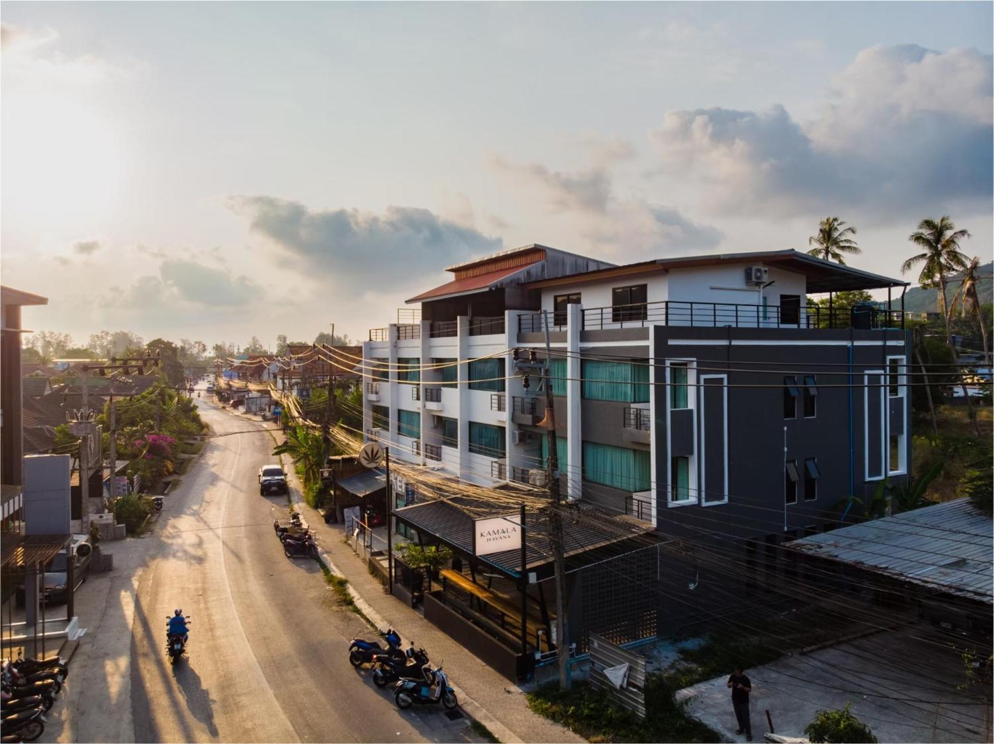 Kamala Havana Hotel Exterior photo